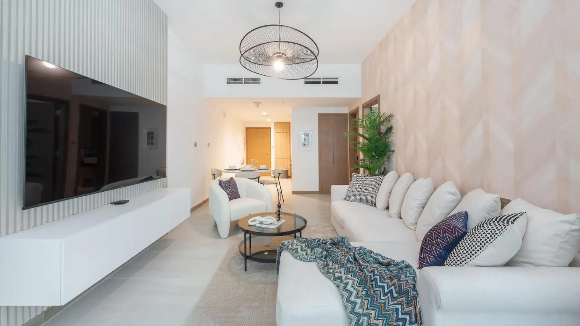 شقة Elegant 1Br In Business Bay Sleeps 4 Near Downtown دبي